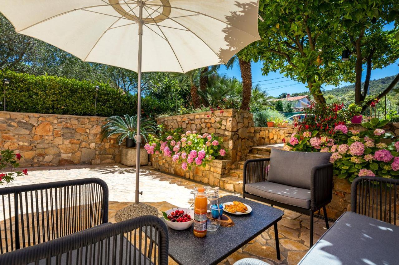 Vacation House Orange เวลิโลชิน ภายนอก รูปภาพ