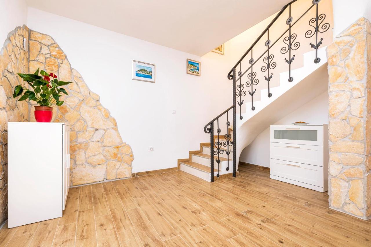 Vacation House Orange เวลิโลชิน ภายนอก รูปภาพ